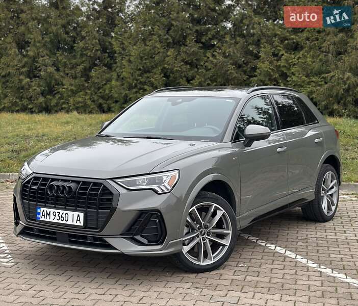 Внедорожник / Кроссовер Audi Q3 2023 в Киеве