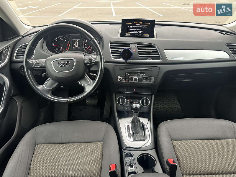 Позашляховик / Кросовер Audi Q3 2015 в Києві