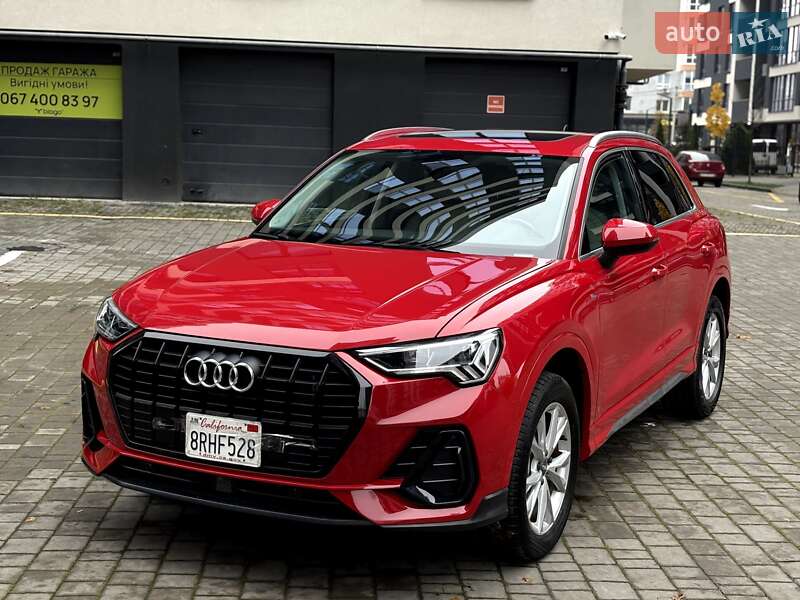 Позашляховик / Кросовер Audi Q3 2020 в Івано-Франківську