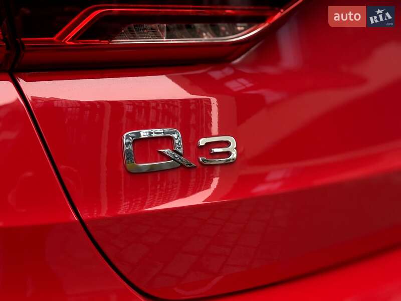 Позашляховик / Кросовер Audi Q3 2020 в Івано-Франківську