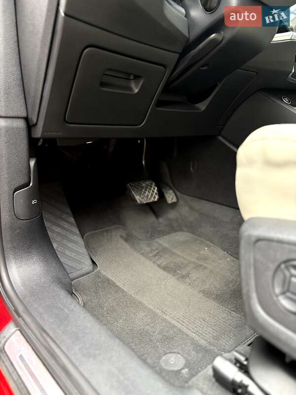 Позашляховик / Кросовер Audi Q3 2020 в Івано-Франківську