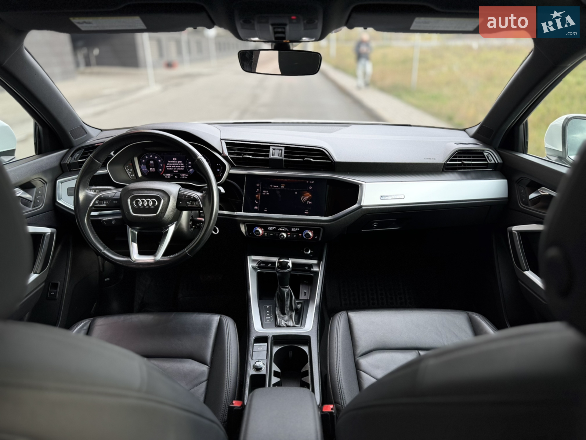 2019 Audi Q3 - мініатюра 11