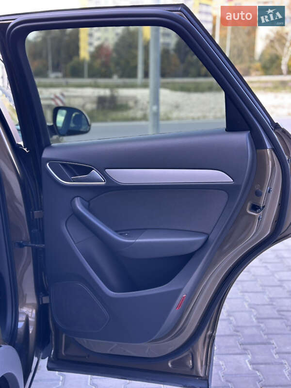 Внедорожник / Кроссовер Audi Q3 2012 в Тернополе фото 21 Внедорожник / Кроссовер Audi Q3 2012 в Тернополе