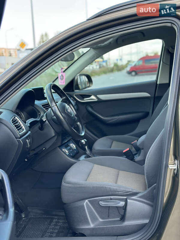 Внедорожник / Кроссовер Audi Q3 2012 в Тернополе фото 27 Внедорожник / Кроссовер Audi Q3 2012 в Тернополе