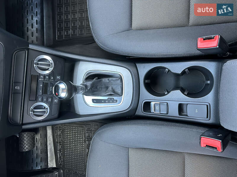 Внедорожник / Кроссовер Audi Q3 2012 в Тернополе фото 39 Внедорожник / Кроссовер Audi Q3 2012 в Тернополе