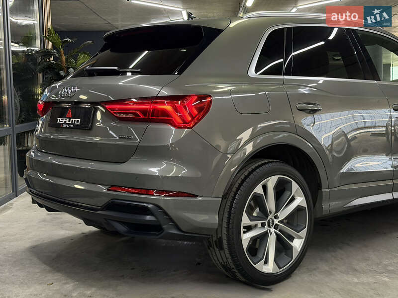 Позашляховик / Кросовер Audi Q3 2020 в Одесі