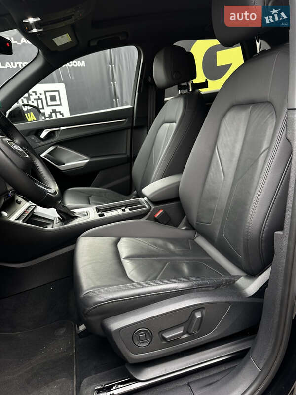 Позашляховик / Кросовер Audi Q3 2019 в Львові фото 10 Позашляховик / Кросовер Audi Q3 2019 в Львові