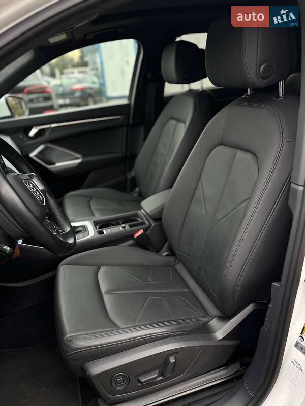 Внедорожник / Кроссовер Audi Q3 2020 в Стрые