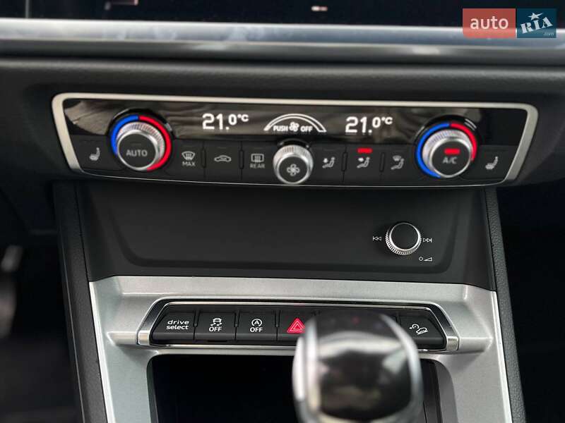 Внедорожник / Кроссовер Audi Q3 2020 в Стрые