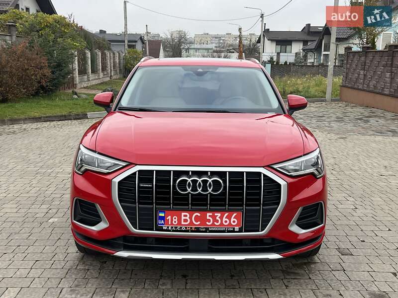 Внедорожник / Кроссовер Audi Q3 2020 в Ровно