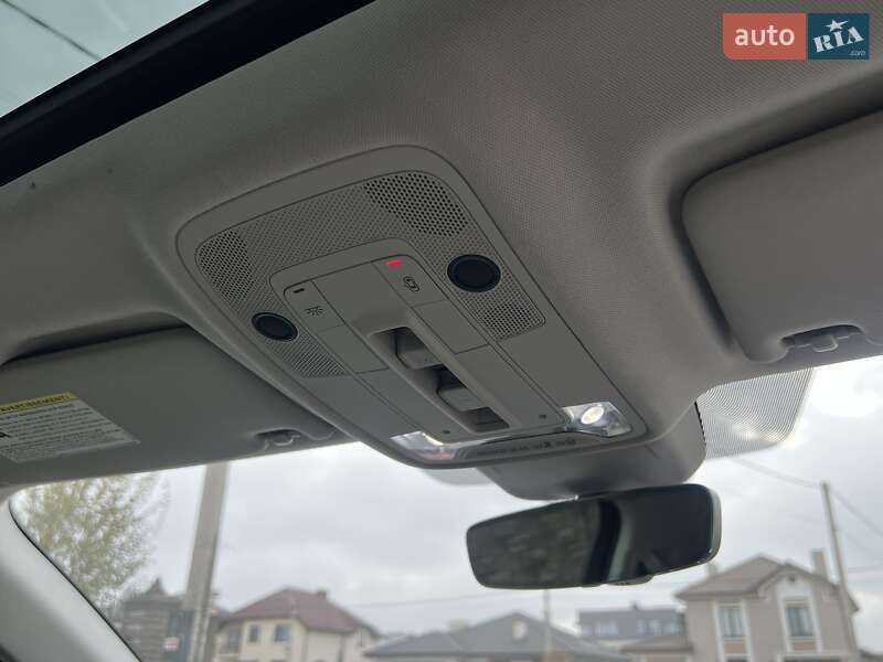 Внедорожник / Кроссовер Audi Q3 2020 в Ровно