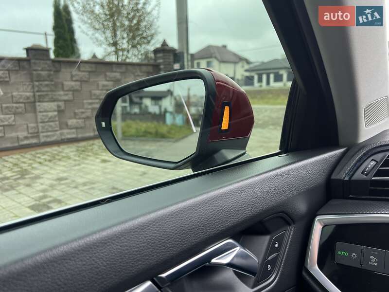 Внедорожник / Кроссовер Audi Q3 2020 в Ровно