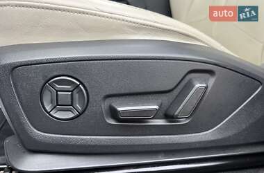 Внедорожник / Кроссовер Audi Q3 2020 в Ровно