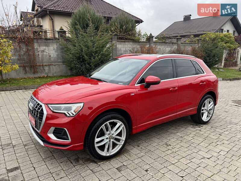 Внедорожник / Кроссовер Audi Q3 2020 в Ровно
