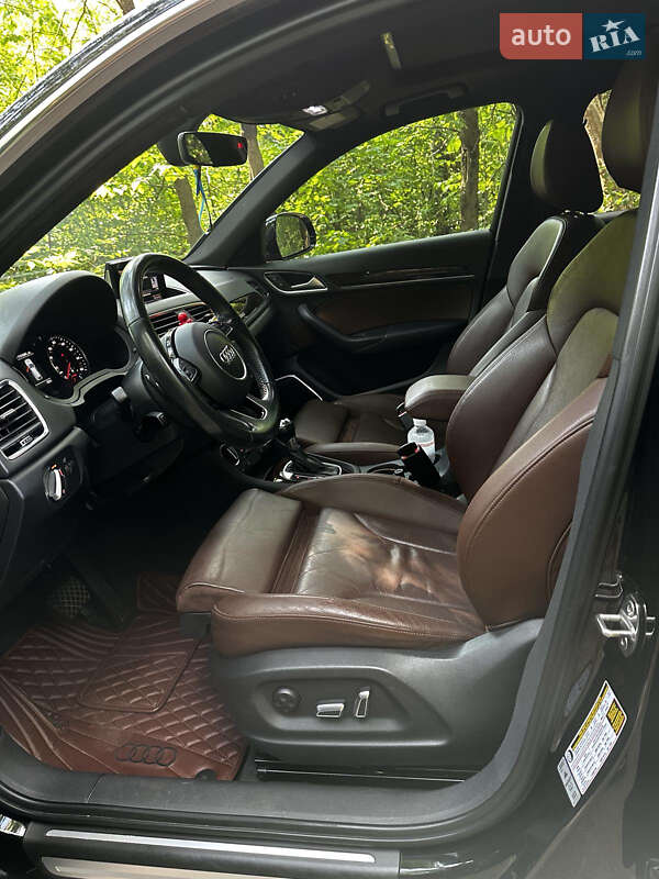 Позашляховик / Кросовер Audi Q3 2017 в Карлівці