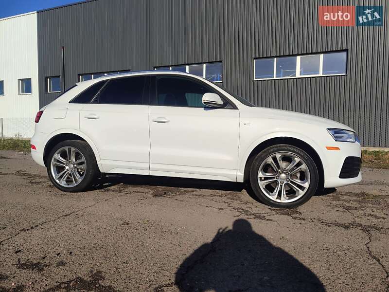Внедорожник / Кроссовер Audi Q3 2018 в Луцке