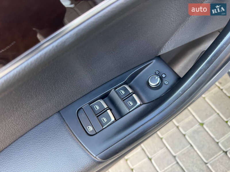 Позашляховик / Кросовер Audi Q3 2015 в Одесі