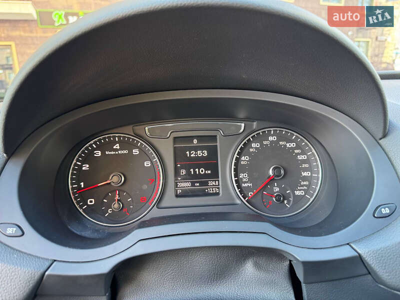 Позашляховик / Кросовер Audi Q3 2015 в Одесі