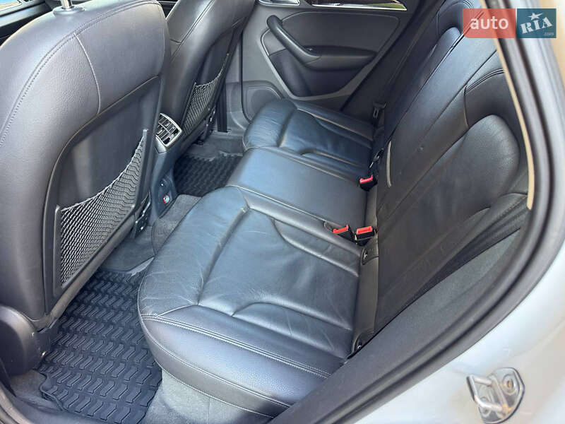 Позашляховик / Кросовер Audi Q3 2015 в Одесі