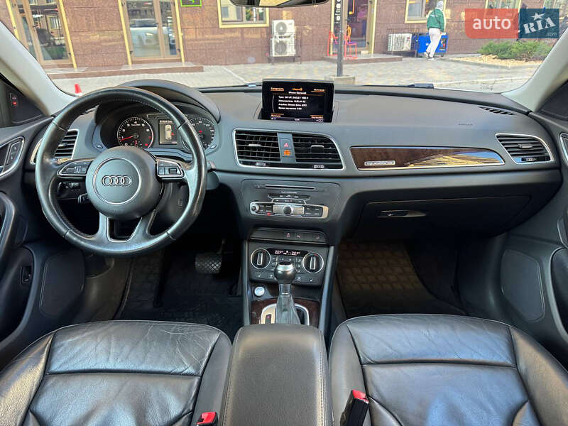 Позашляховик / Кросовер Audi Q3 2015 в Одесі