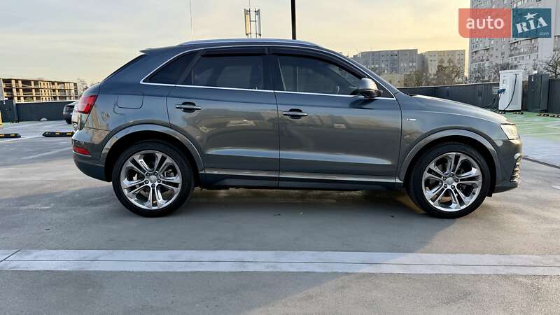 Позашляховик / Кросовер Audi Q3 2017 в Києві