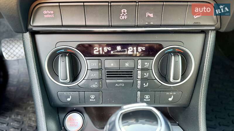 Позашляховик / Кросовер Audi Q3 2017 в Києві