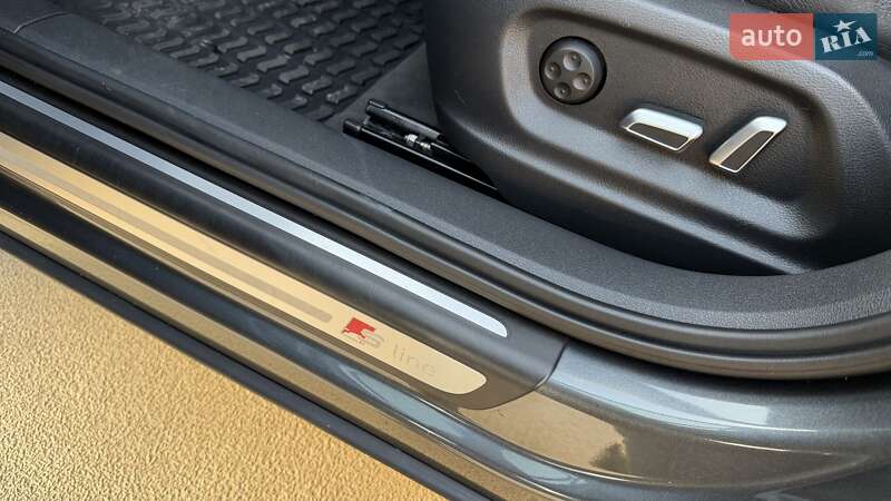 Позашляховик / Кросовер Audi Q3 2017 в Києві