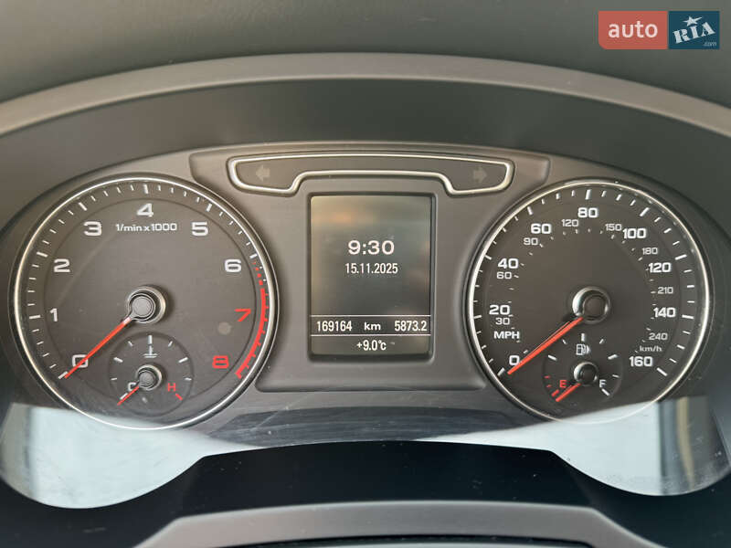 Позашляховик / Кросовер Audi Q3 2015 в Києві