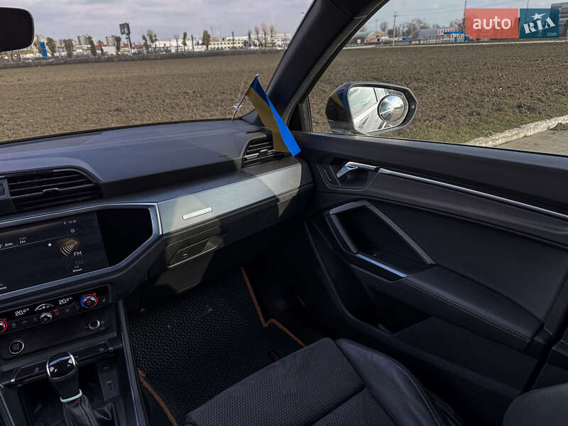 Внедорожник / Кроссовер Audi Q3 2020 в Киеве фото 23 Внедорожник / Кроссовер Audi Q3 2020 в Киеве