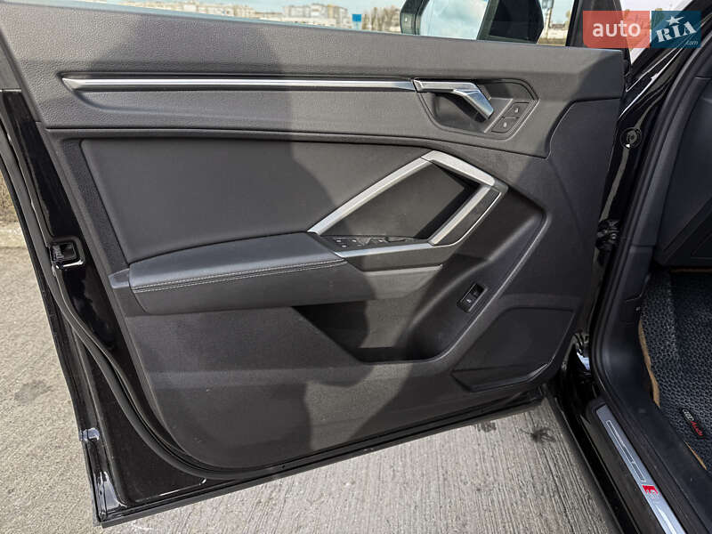 Внедорожник / Кроссовер Audi Q3 2020 в Киеве фото 9 Внедорожник / Кроссовер Audi Q3 2020 в Киеве