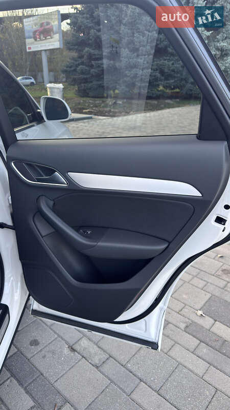 Позашляховик / Кросовер Audi Q3 2018 в Дніпрі