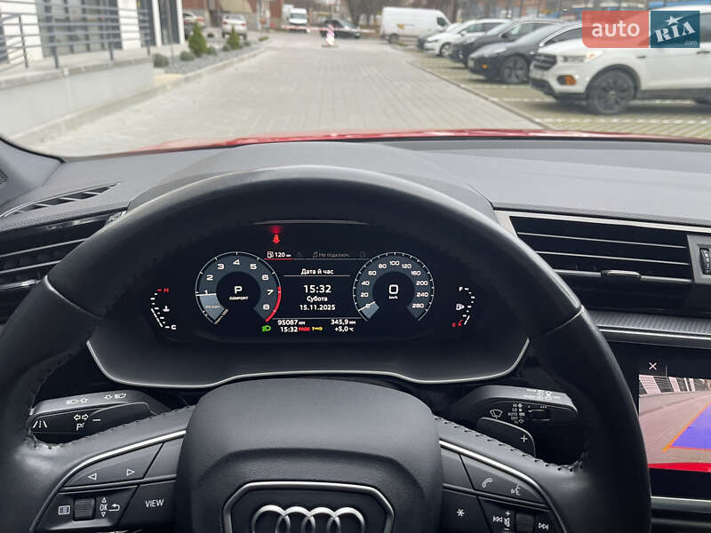 Внедорожник / Кроссовер Audi Q3 2020 в Ровно