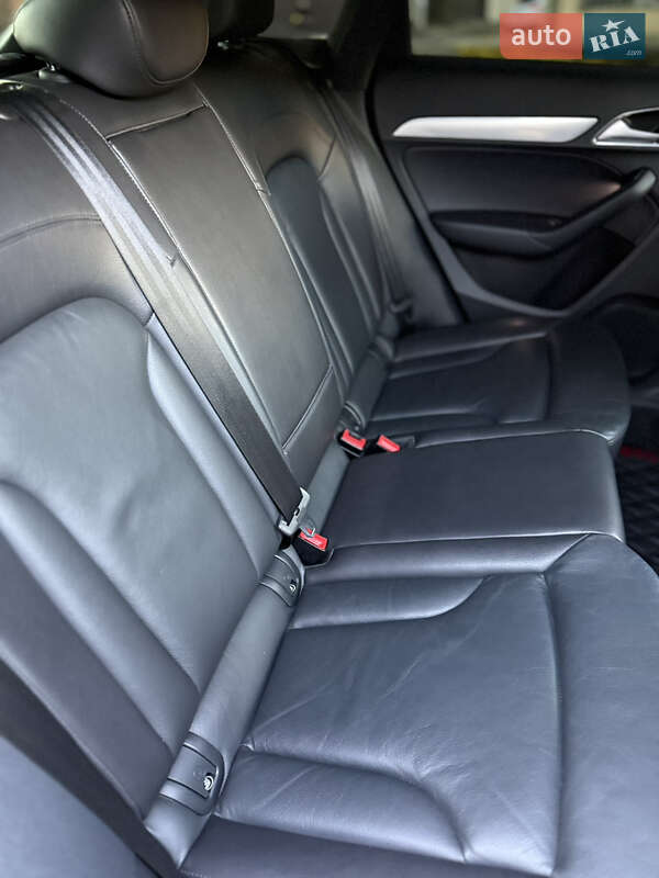 Позашляховик / Кросовер Audi Q3 2017 в Одесі