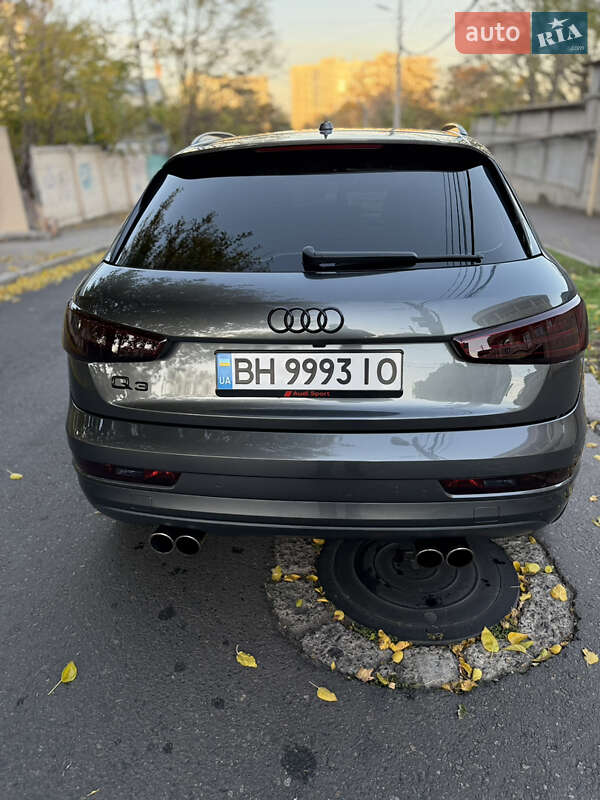 Позашляховик / Кросовер Audi Q3 2017 в Одесі