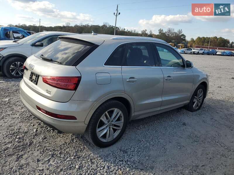 Позашляховик / Кросовер Audi Q3 2016 в Луцьку
