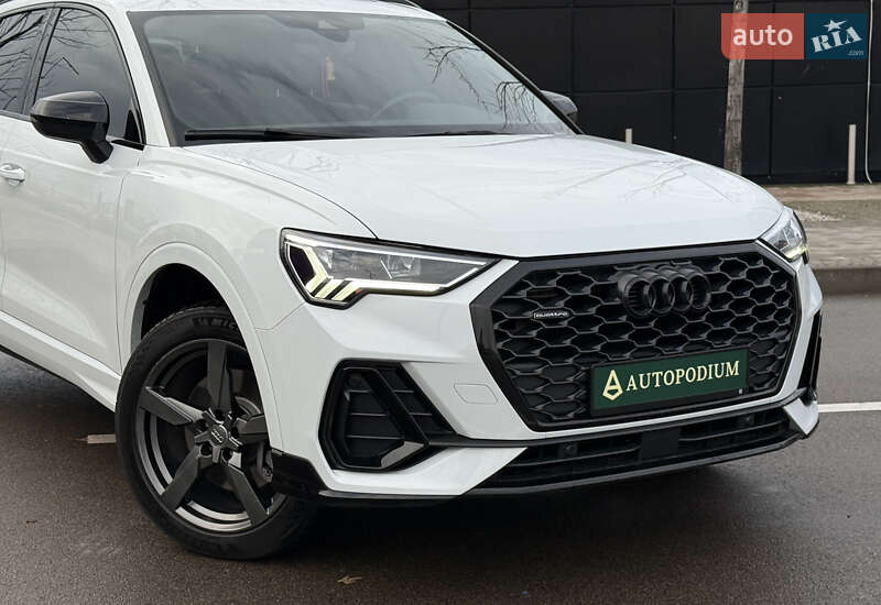 Позашляховик / Кросовер Audi Q3 2021 в Києві фото 3 Позашляховик / Кросовер Audi Q3 2021 в Києві