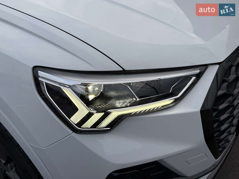 Позашляховик / Кросовер Audi Q3 2021 в Києві фото 28 Позашляховик / Кросовер Audi Q3 2021 в Києві