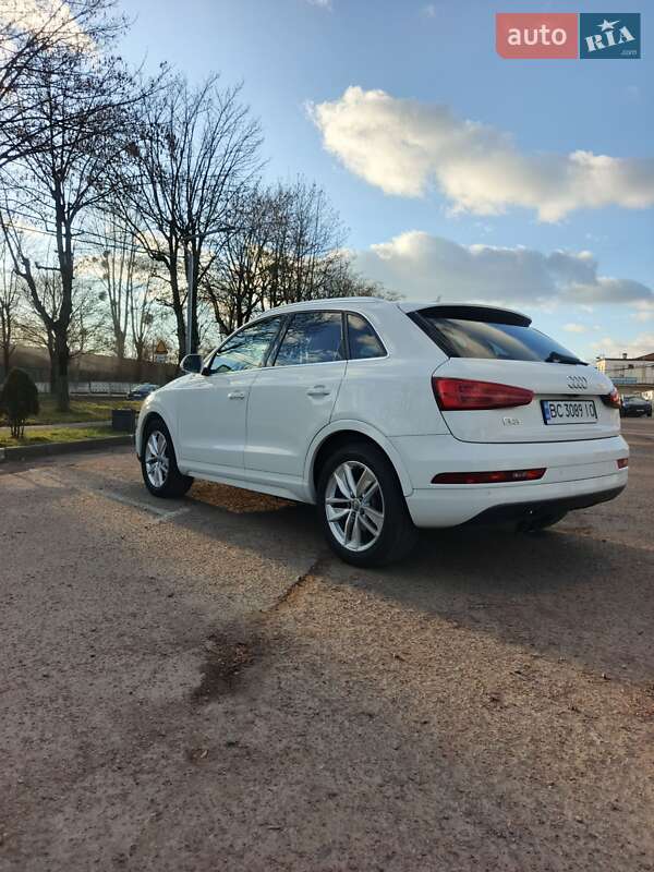 Позашляховик / Кросовер Audi Q3 2015 в Львові