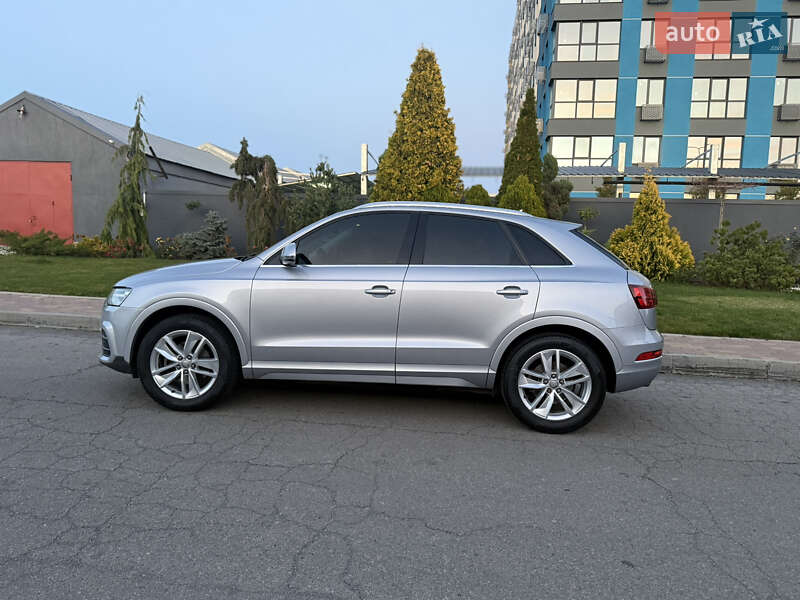 Внедорожник / Кроссовер Audi Q3 2015 в Днепре фото 10 Внедорожник / Кроссовер Audi Q3 2015 в Днепре