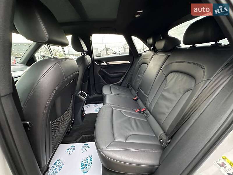 Внедорожник / Кроссовер Audi Q3 2015 в Львове