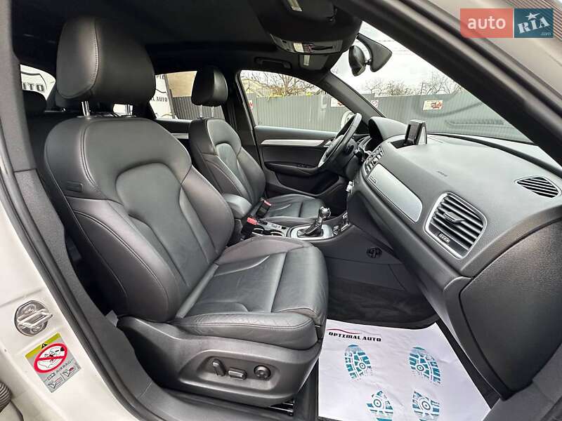 Внедорожник / Кроссовер Audi Q3 2015 в Львове