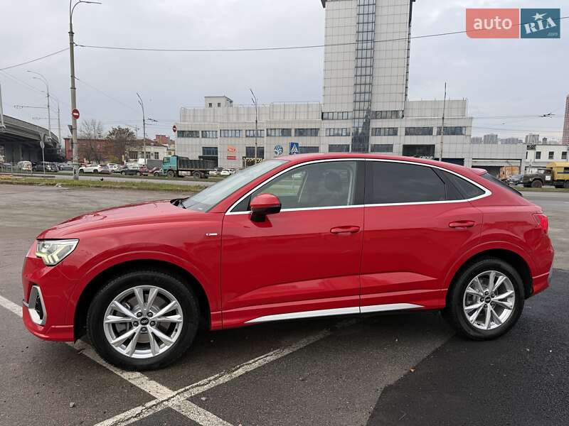 Внедорожник / Кроссовер Audi Q3 2021 в Киеве фото 5 Внедорожник / Кроссовер Audi Q3 2021 в Киеве