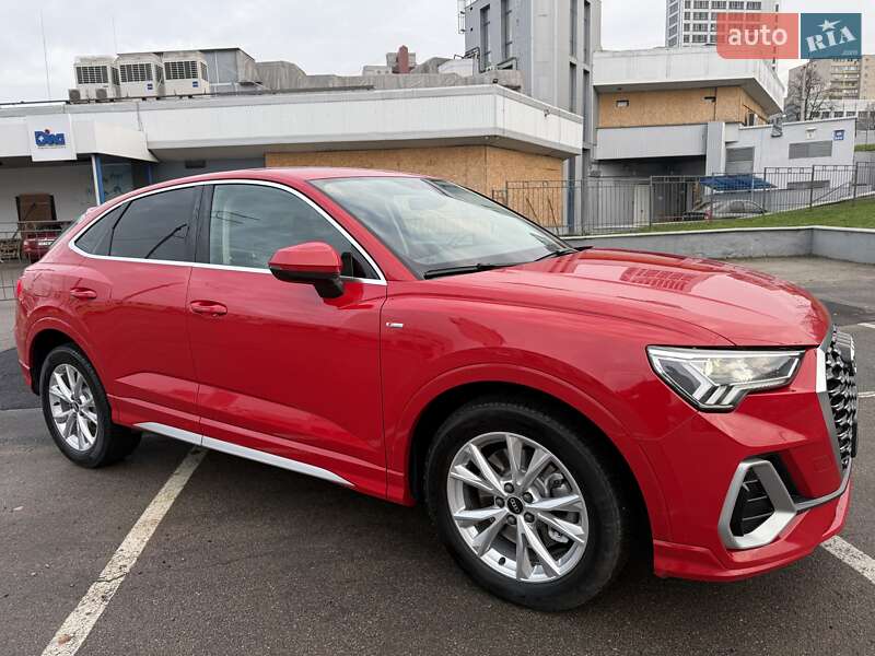 Внедорожник / Кроссовер Audi Q3 2021 в Киеве фото 18 Внедорожник / Кроссовер Audi Q3 2021 в Киеве