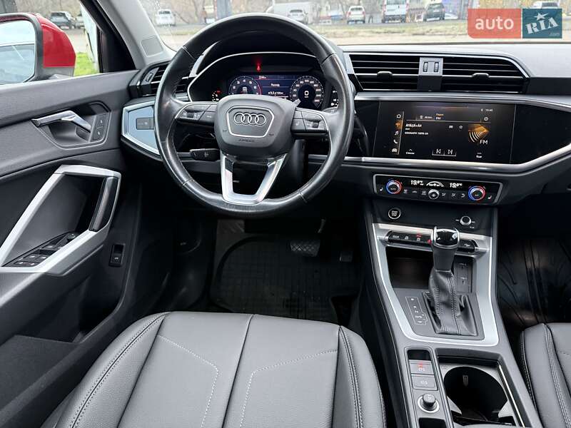 Внедорожник / Кроссовер Audi Q3 2021 в Киеве фото 31 Внедорожник / Кроссовер Audi Q3 2021 в Киеве