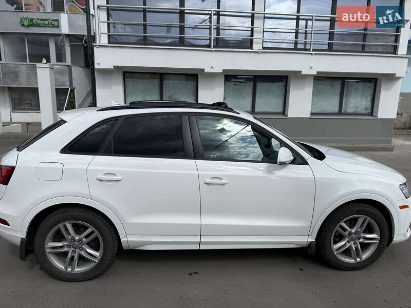 Позашляховик / Кросовер Audi Q3 2017 в Харкові