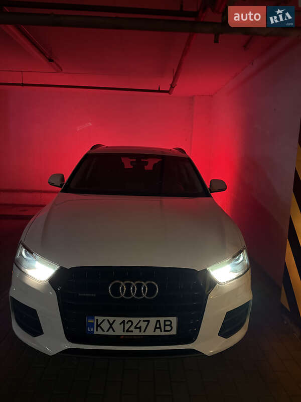 Позашляховик / Кросовер Audi Q3 2017 в Харкові