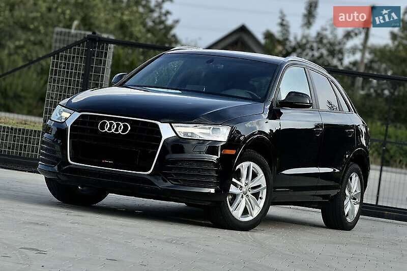 Внедорожник / Кроссовер Audi Q3 2017 в Львове
