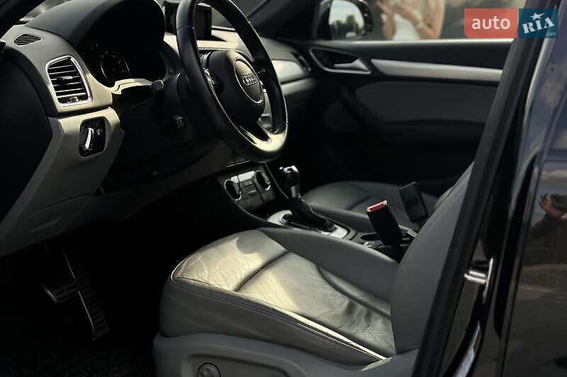 Внедорожник / Кроссовер Audi Q3 2017 в Львове