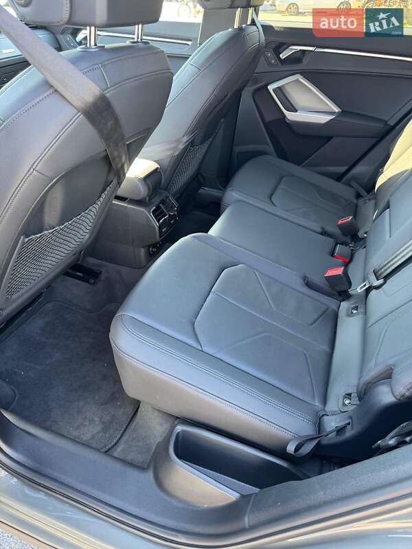 Внедорожник / Кроссовер Audi Q3 2024 в Новомосковске фото 14 Внедорожник / Кроссовер Audi Q3 2024 в Новомосковске