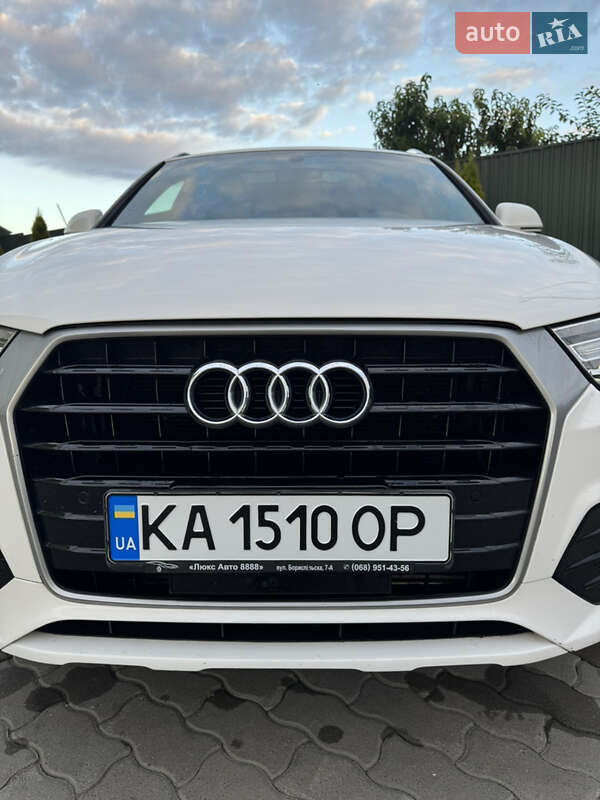 Внедорожник / Кроссовер Audi Q3 2018 в Владимире